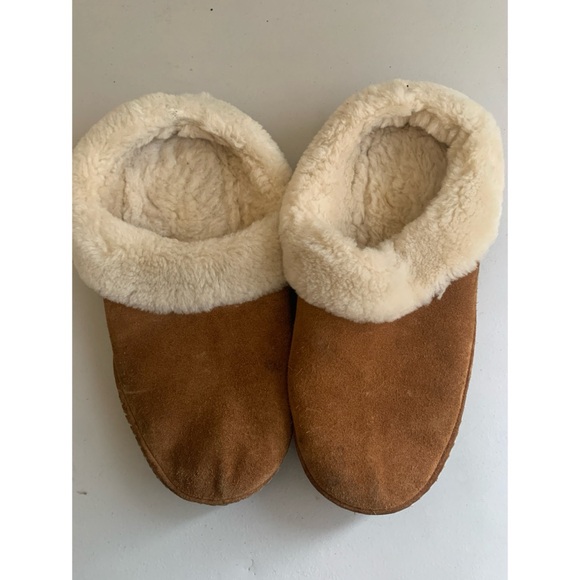 LL Bean Shearling Slippers Women’s Size 11 - Picture 2 of 6